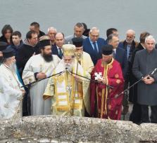 ΑΡΤΑ:Η ΚΑΤΑΔΥΣΗ ΤΟΥ ΤΙΜΙΟΥ ΣΤΑΥΡΟΥ...